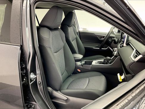 New 2025 Toyota RAV4 XLE image 9