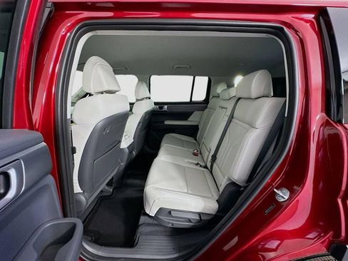 Certified 2025 Hyundai Santa Fe SEL image 6