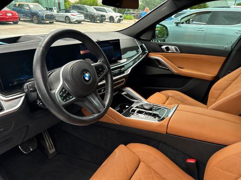 Certified 2024 BMW X6 xDrive40i w/ Premium Package AWD/4WD image 2