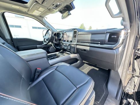 Used 2024 Ford F250 Lariat w/ Lariat Ultimate Package AWD/4WD image 29