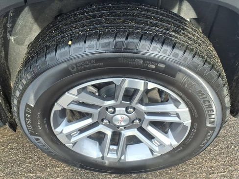 Certified 2025 GMC Terrain Elevation image 9