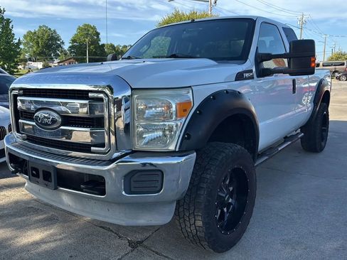 Used 2011 Ford F250 XL w/ PWR Equipment Group AWD/4WD image 1
