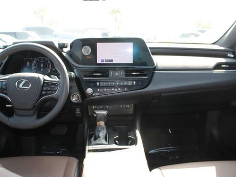 Certified 2023 Lexus ES 350 w/ Premium Package FWD image 10