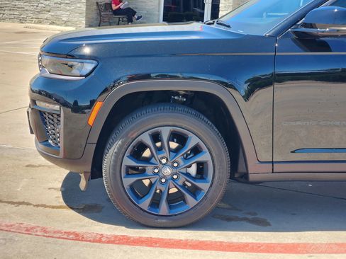 New 2026 Jeep Grand Cherokee Limited AWD/4WD image 11