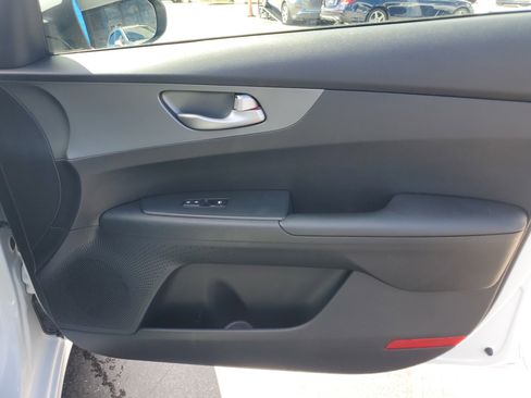 Used 2020 Kia Forte Sedan image 40