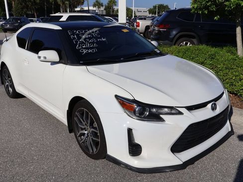 Used 2014 Scion tC FWD image 6