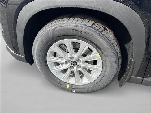 New 2026 Toyota Grand Highlander XLE image 16