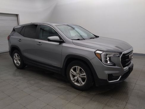 Used 2023 GMC Terrain SLE FWD image 11