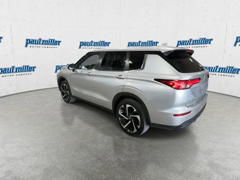 Used 2022 Mitsubishi Outlander ES AWD/4WD image 8