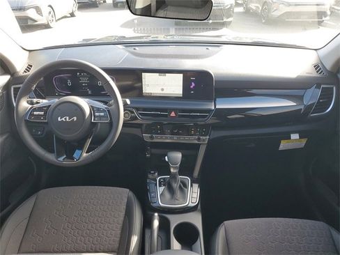 New 2026 Kia Seltos S image 17