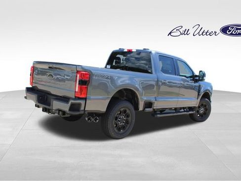 New 2026 Ford F250 4x4 Crew Cab Super Duty image 3