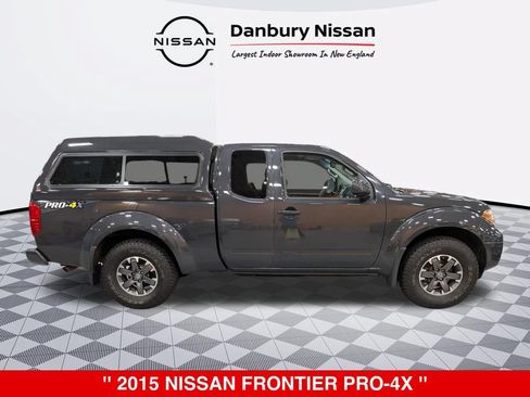 Used 2015 Nissan Frontier PRO-4X AWD/4WD image 2