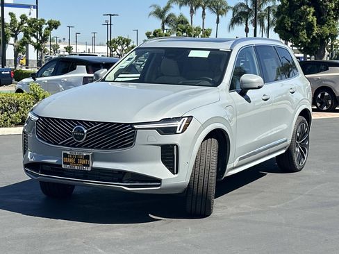 New 2026 Volvo XC90 T8 Ultra AWD/4WD image 3