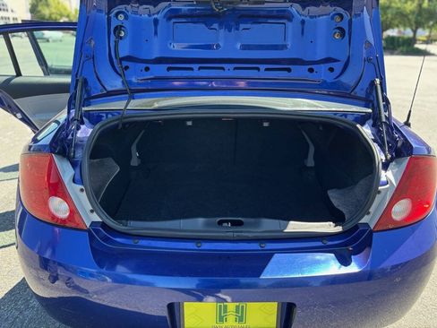 Used 2007 Chevrolet Cobalt LT w/ Preferred Equipment Group FWD image 16