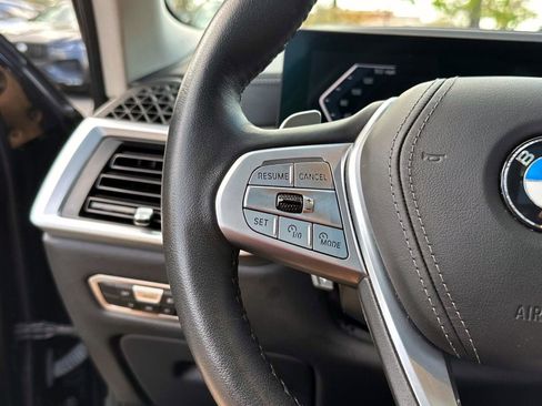 Used 2023 BMW X7 xDrive40i w/ Premium Package image 27