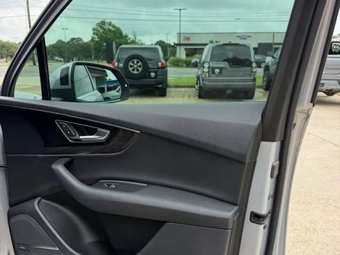 Used 2018 Audi Q7 3.0T Prestige AWD/4WD image 22