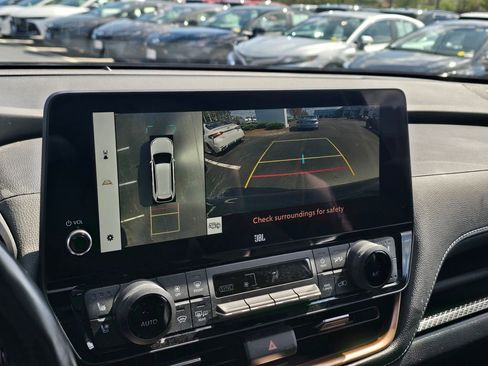 Used 2024 Toyota Grand Highlander AWD Hybrid image 26