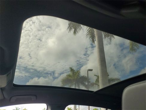 Used 2021 Volkswagen ID.4 Pro S w/ Gradient Package image 29