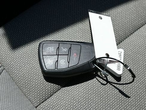 Used 2024 Chevrolet Traverse LT FWD image 28