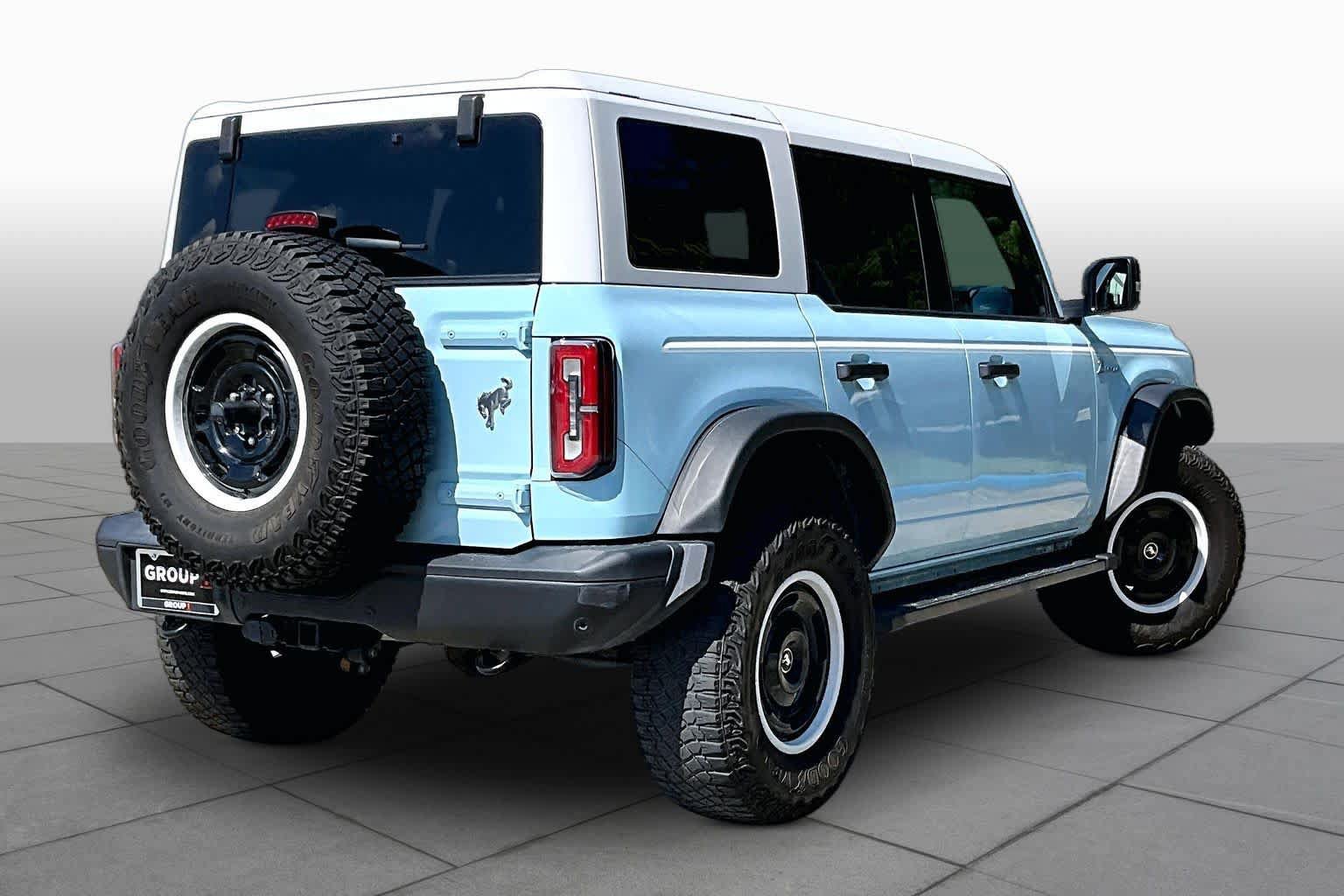 Used 2024 Ford Bronco Heritage Edition AWD/4WD image 11