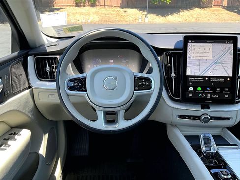 Used 2026 Volvo XC60 B5 Ultra w/ Protection Package Premier AWD/4WD image 7