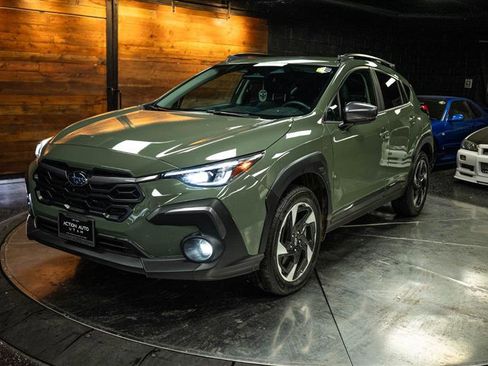 Used 2024 Subaru Crosstrek 2.5i Limited AWD/4WD image 2