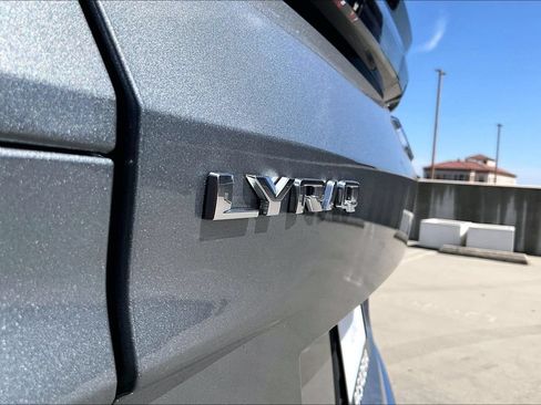 New 2026 Cadillac Lyriq Premium Luxury w/ LPO, Floor Liner Package AWD/4WD image 30