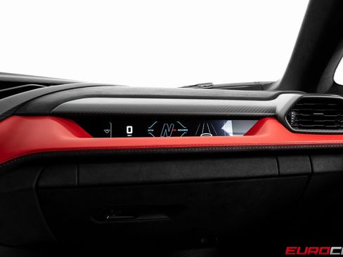 Used 2025 Lamborghini Revuelto image 36