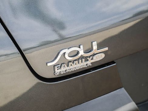 Used 2021 Kia Soul LX FWD image 11