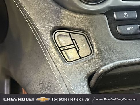 Used 2018 Chevrolet Suburban Premier RWD image 20
