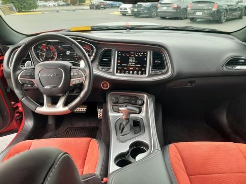 Used 2016 Dodge Challenger SRT Hellcat image 11