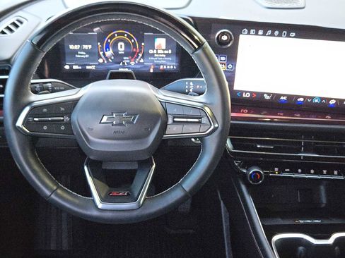 Certified 2025 Chevrolet Traverse Z71 w/ Enhanced Driving Package image 26