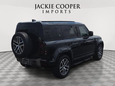 Used 2024 Land Rover Defender 110 X-Dynamic SE AWD/4WD image 5