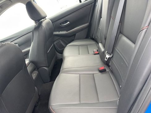 Used 2025 Nissan Sentra SR w/ SR Premium Package image 8