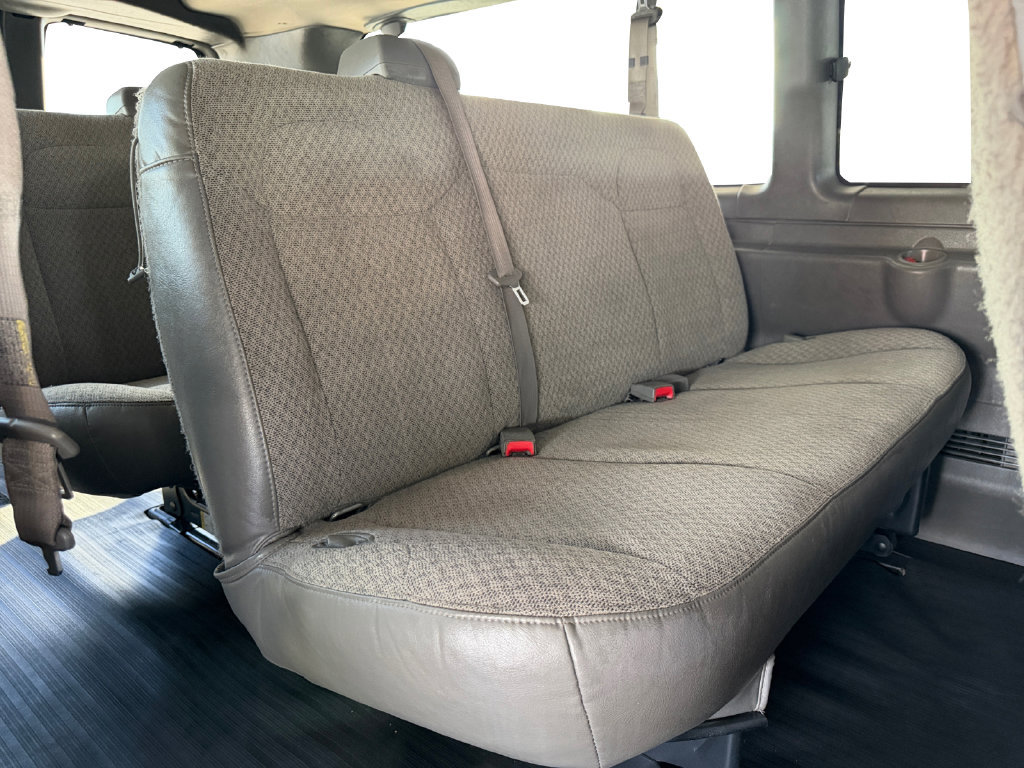 Used 2019 Chevrolet Express 3500 LS RWD image 18
