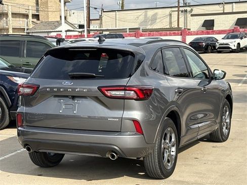 Used 2024 Ford Escape ST-Line image 4