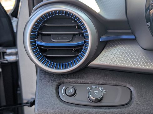 New 2026 Chevrolet Trax LS image 13