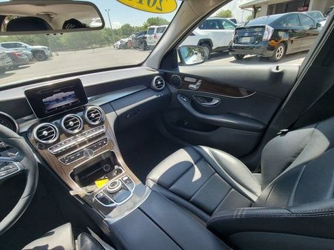 Used 2018 Mercedes-Benz C 300 4MATIC Sedan image 3