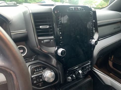 Used 2024 RAM 1500 Limited AWD/4WD image 8