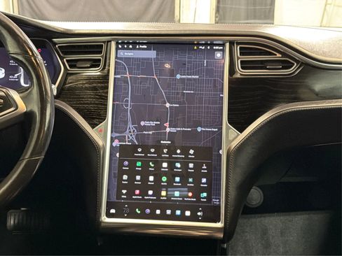 Used 2016 Tesla Model S 70D image 30