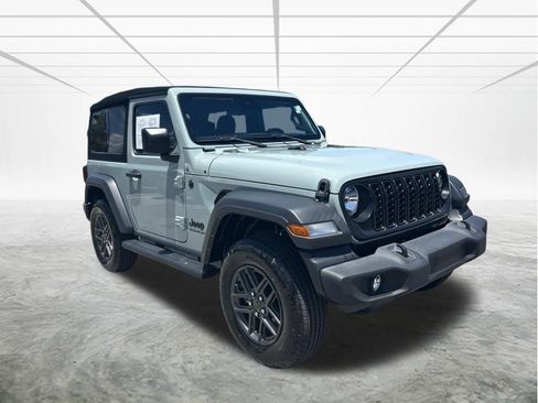 Used 2024 Jeep Wrangler Sport AWD/4WD image 2
