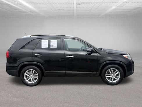 Used 2015 Kia Sorento LX FWD image 12