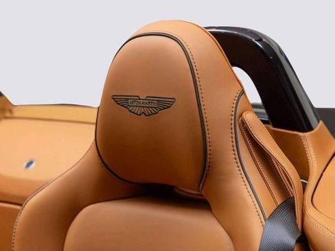 New 2026 Aston Martin V8 Vantage Roadster image 16