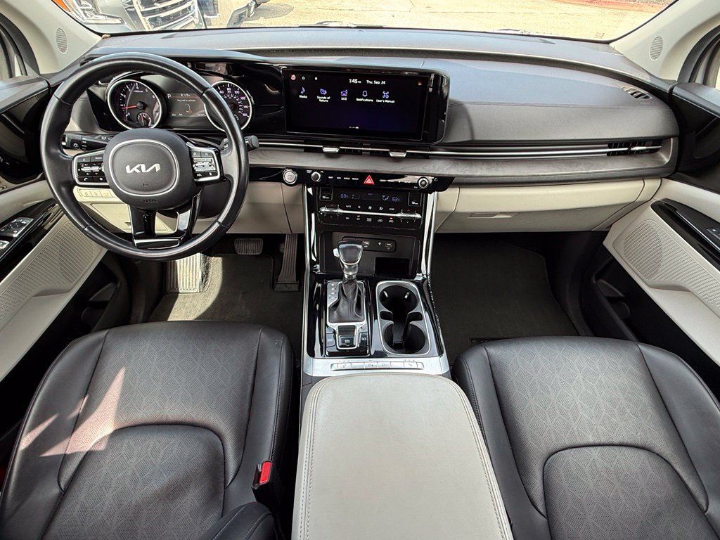 Used 2022 Kia Carnival EX FWD image 25