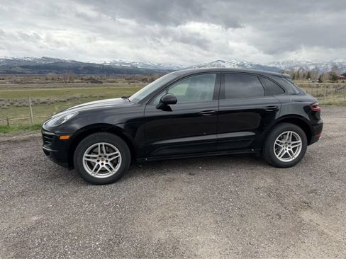 Used 2018 Porsche Macan AWD/4WD image 15