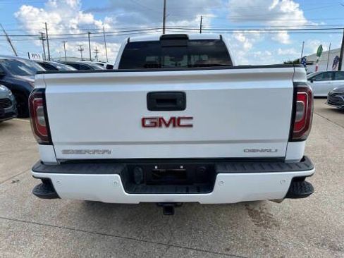 Used 2018 GMC Sierra 1500 Denali w/ Denali Ultimate Package AWD/4WD image 7
