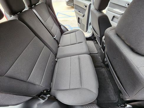Used 2010 Ford Escape XLT image 11