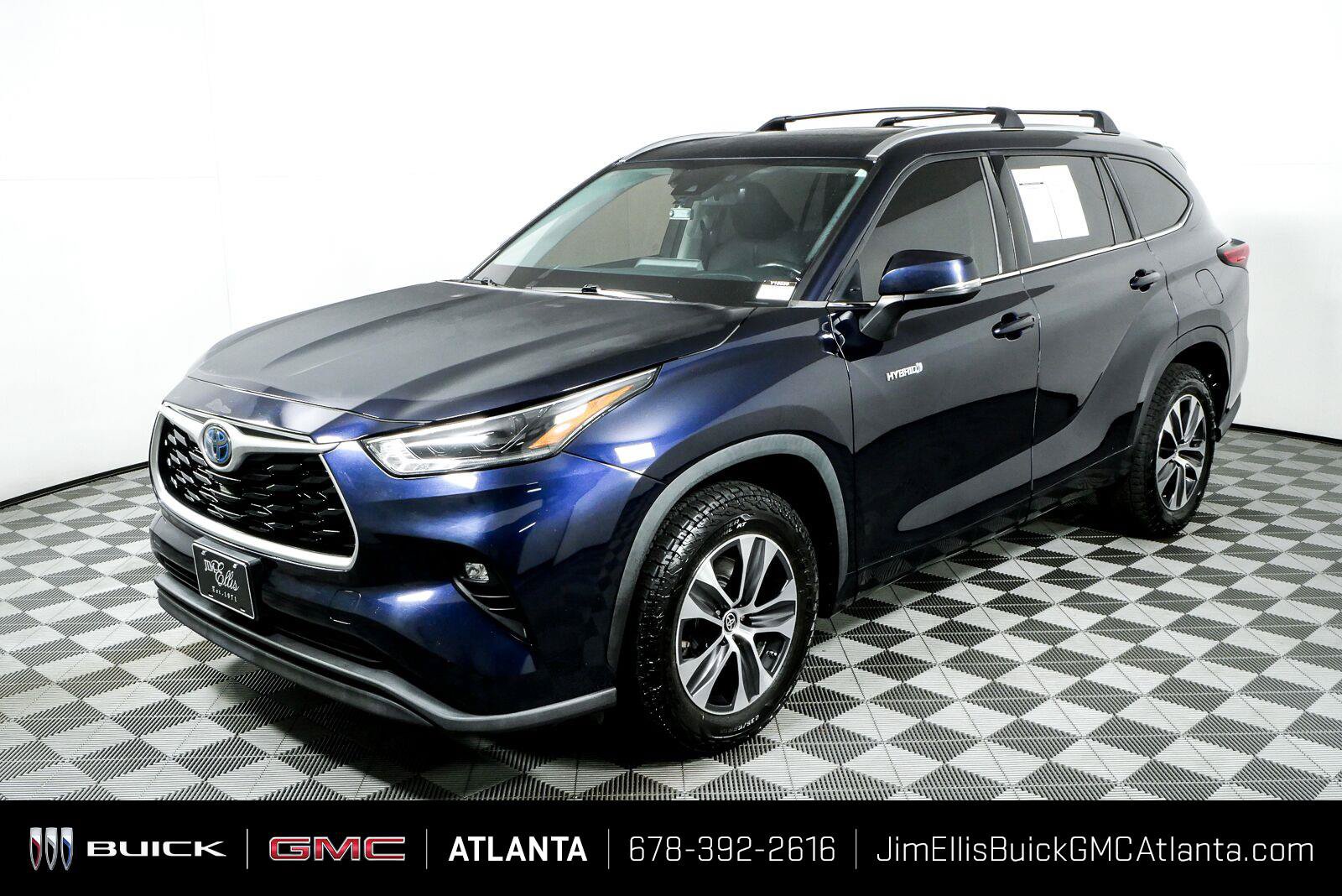 Used 2021 Toyota Highlander XLE FWD image 26