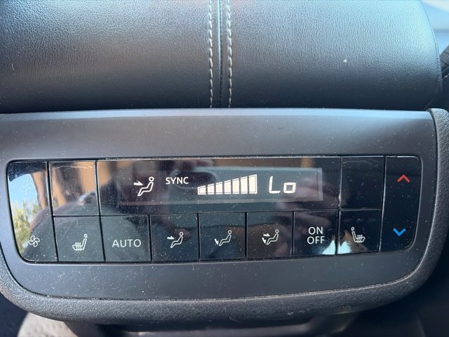 Used 2022 Nissan Pathfinder SL w/ SL Premium Package FWD image 26