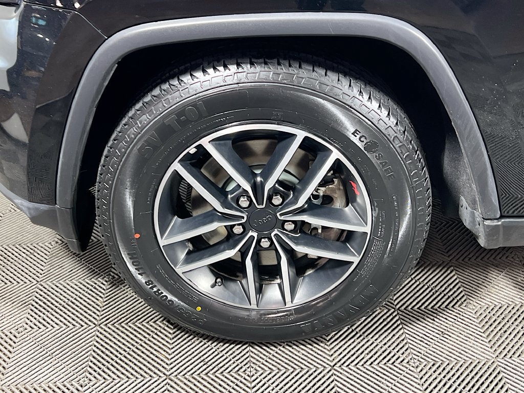 Used 2021 Jeep Grand Cherokee Trailhawk AWD/4WD image 28